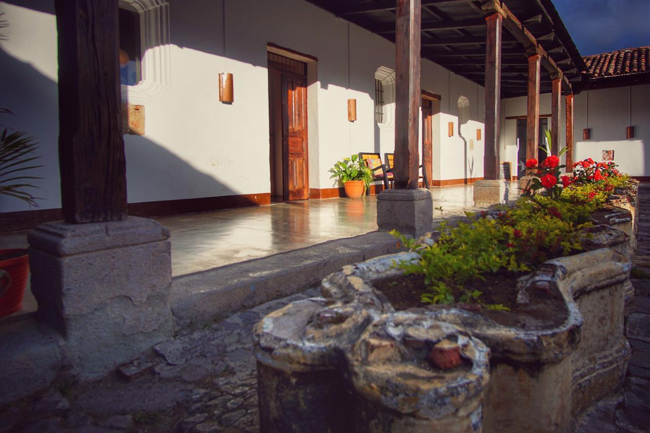Lemon Tree Hostel Antigua Exterior foto